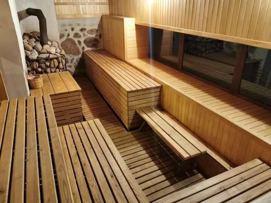 Taujenu Dvaro Sveciu Namai Towiany Exterior foto